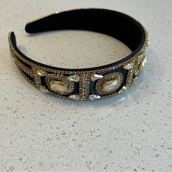 Elegant Black and Gold‎ Rhinestones Embellished Headband - Picture 6 of 9